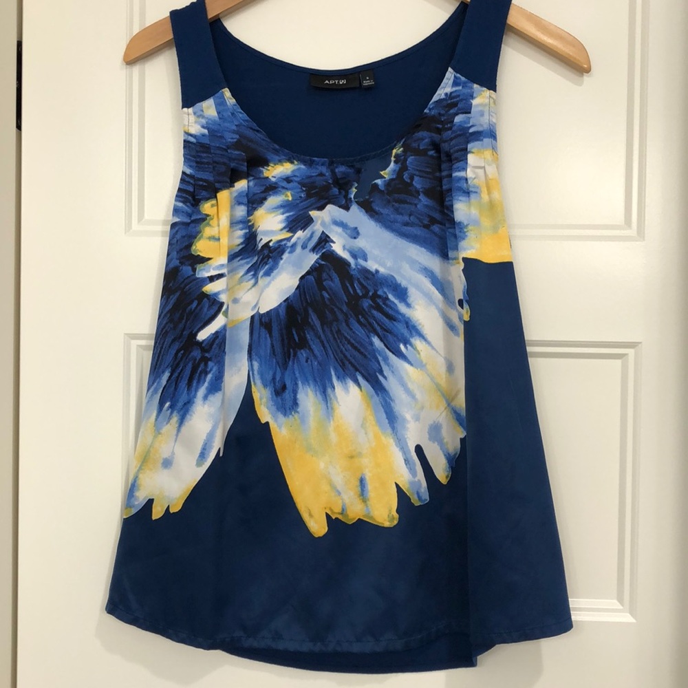 Apt. 9 blue flower sleeveless top